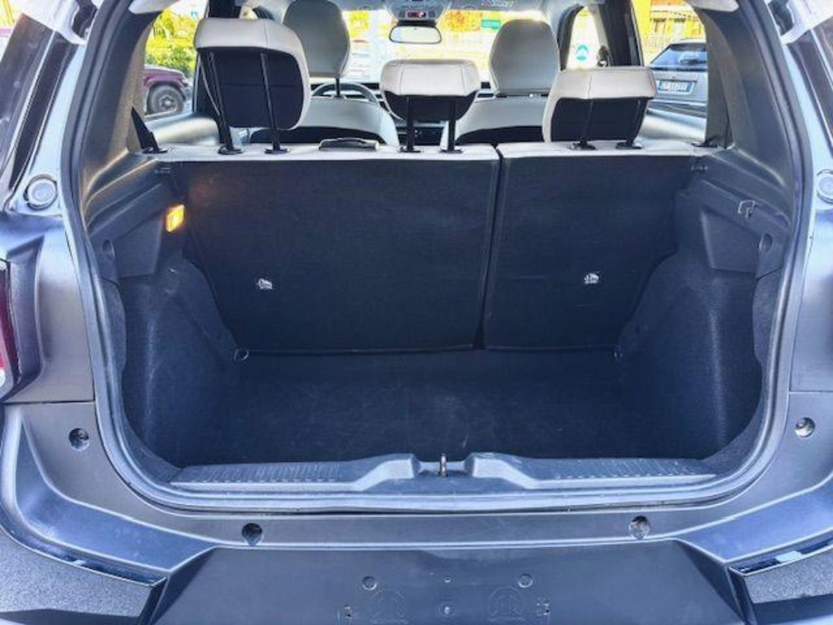 Citroen C3 1.2 puretech turbo Max 100cv s&s (15)