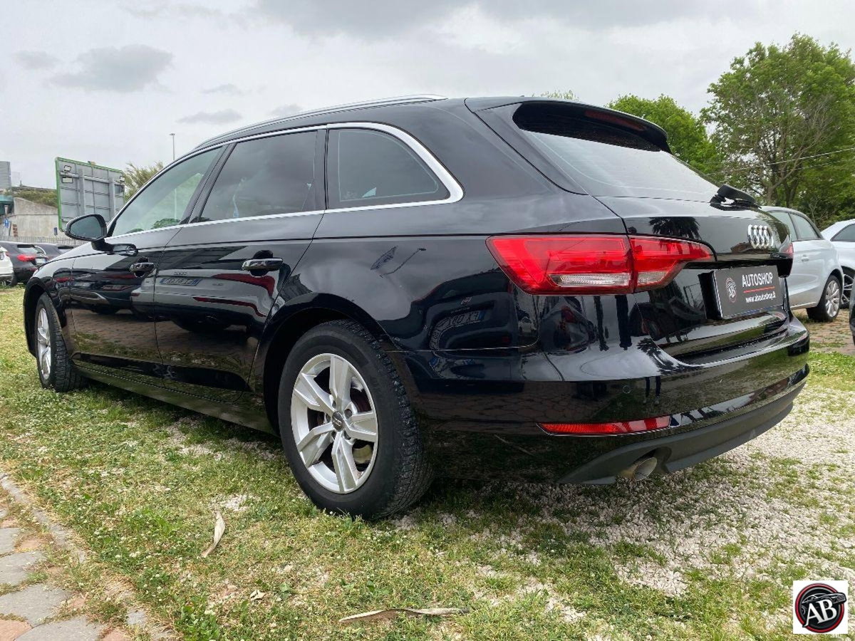 Audi A4 Avant 2.0 TDI 150 CV ultra (10)