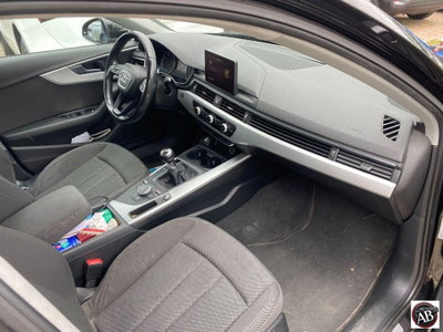 Audi A4 Avant 2.0 TDI 150 CV ultra (14)
