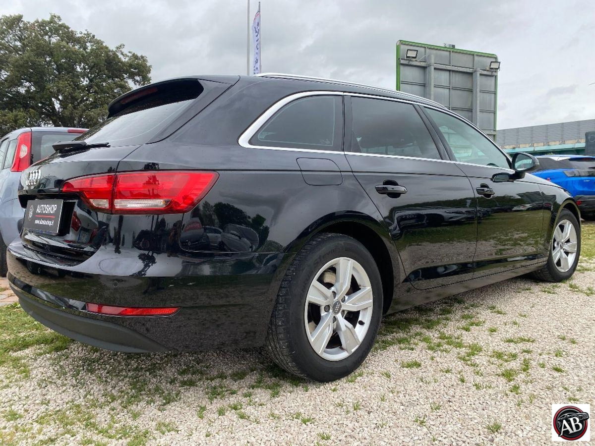 Audi A4 Avant 2.0 TDI 150 CV ultra (7)