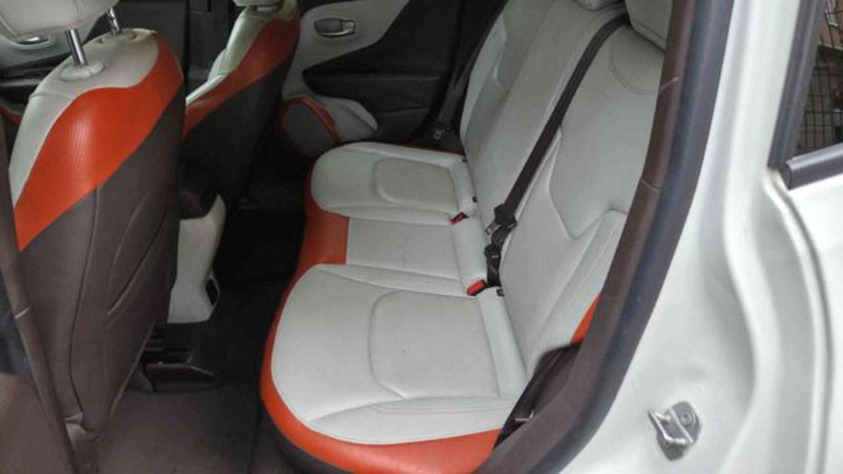 Jeep Renegade 2.0 Mjt 140CV 4WD Active Drive Limited (12)
