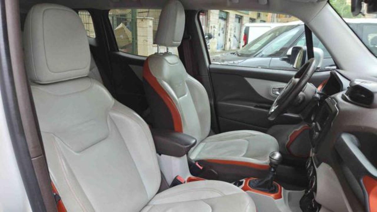 Jeep Renegade 2.0 Mjt 140CV 4WD Active Drive Limited (13)