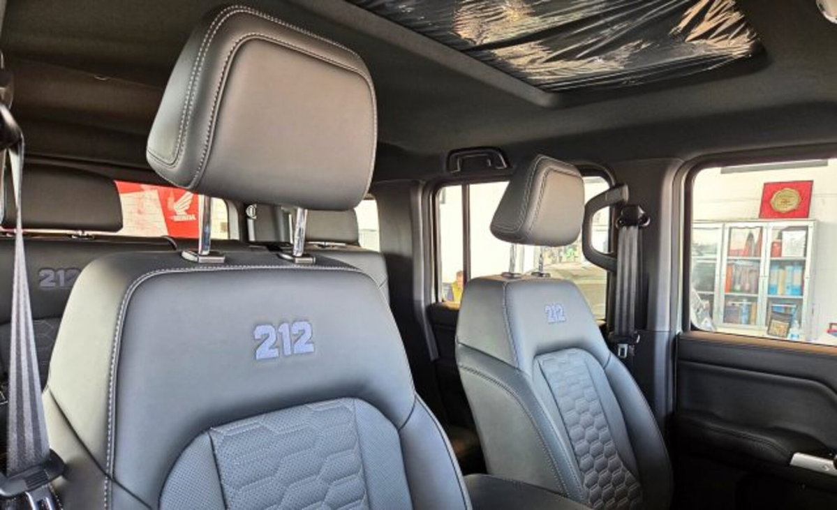 Emc 212 212 2.0 tgdi Officer 4wd 8at (8)