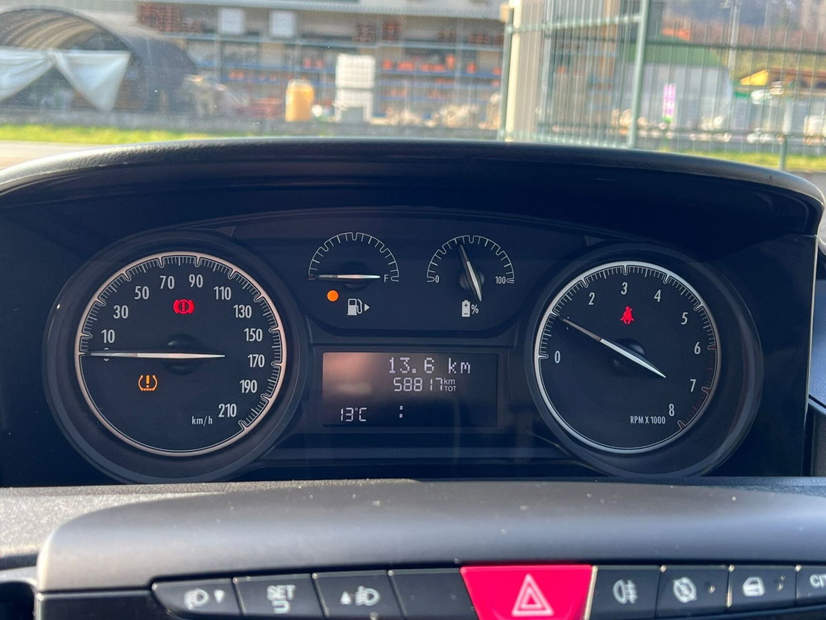 Lancia Ypsilon 1.0 FireFly 5 porte S&S Hybrid Ecochic Silver (10)