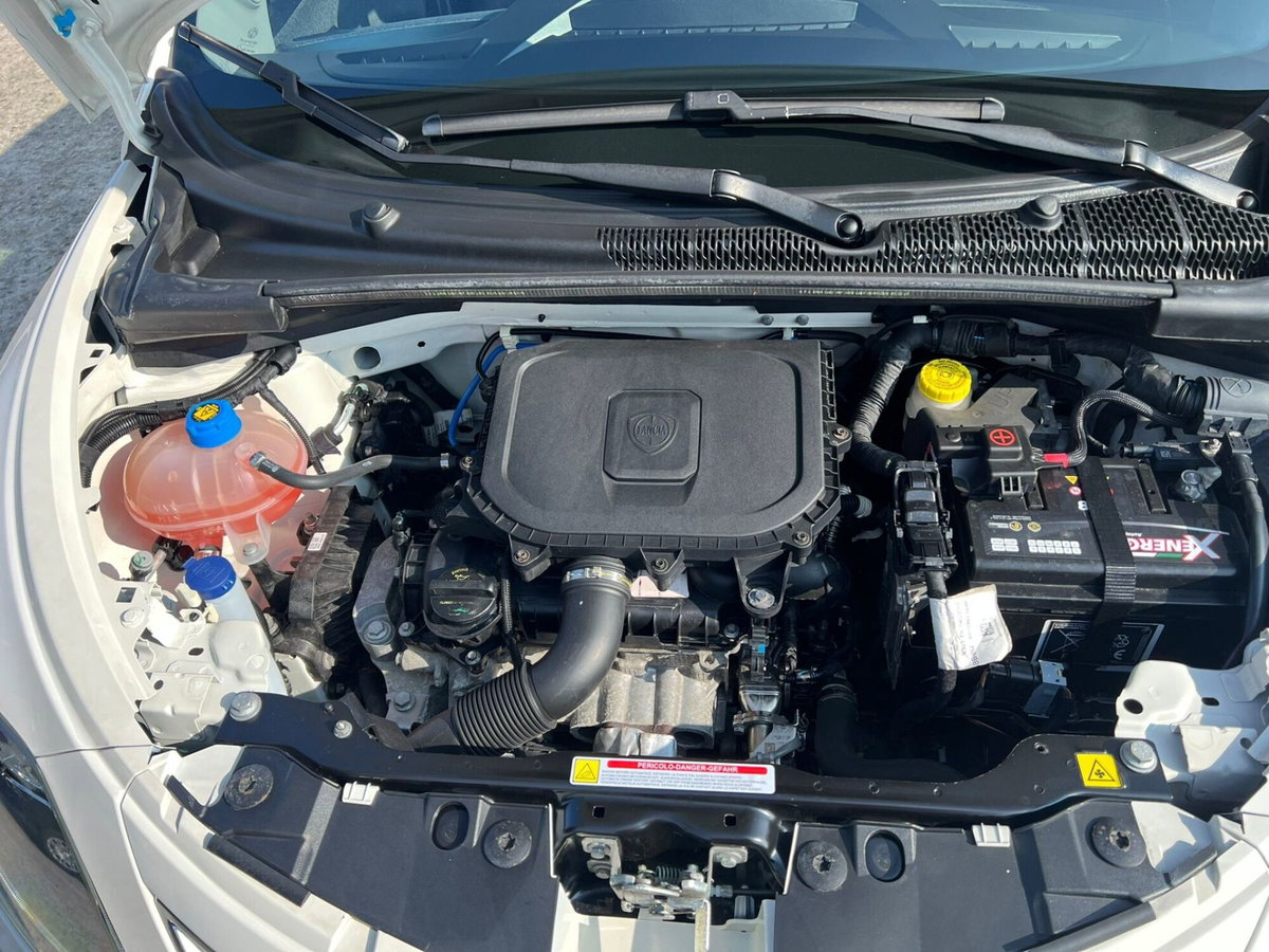 Lancia Ypsilon 1.0 FireFly 5 porte S&S Hybrid Ecochic Silver (14)