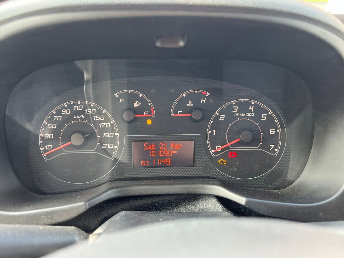 Fiat Fiorino Furgone cargo 1.3 mjt 95cv SX (10)