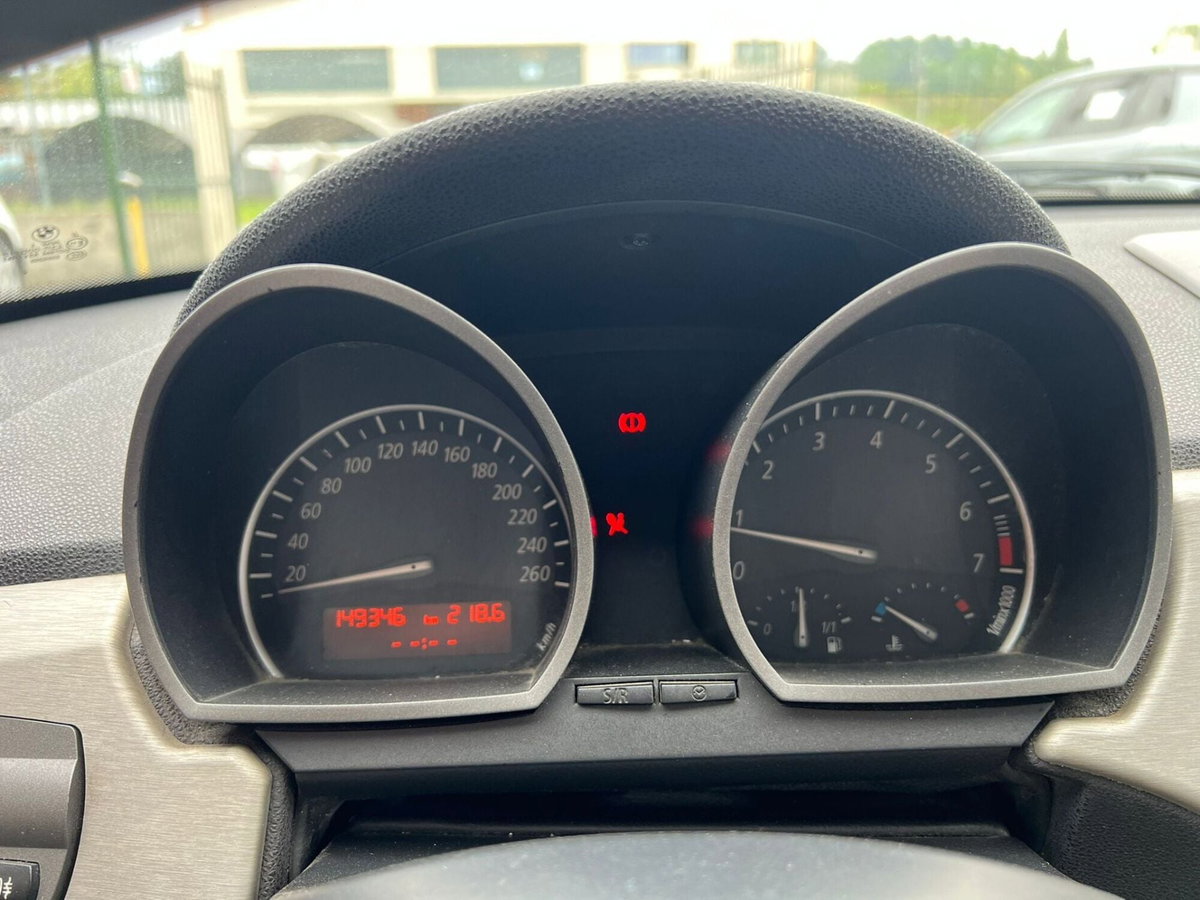 BMW Z4 Cabrio Z4 2.5i cat Roadster (10)