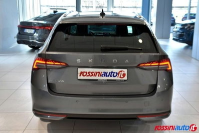 Skoda Octavia Station Wagon 2.0 tdi Style 150cv dsg (4)