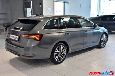 Skoda Octavia Station Wagon 2.0 tdi Style 150cv dsg (5)