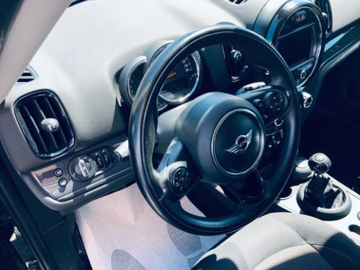 MINI Mini Countryman 2.0 Cooper D Business Countryman (16)