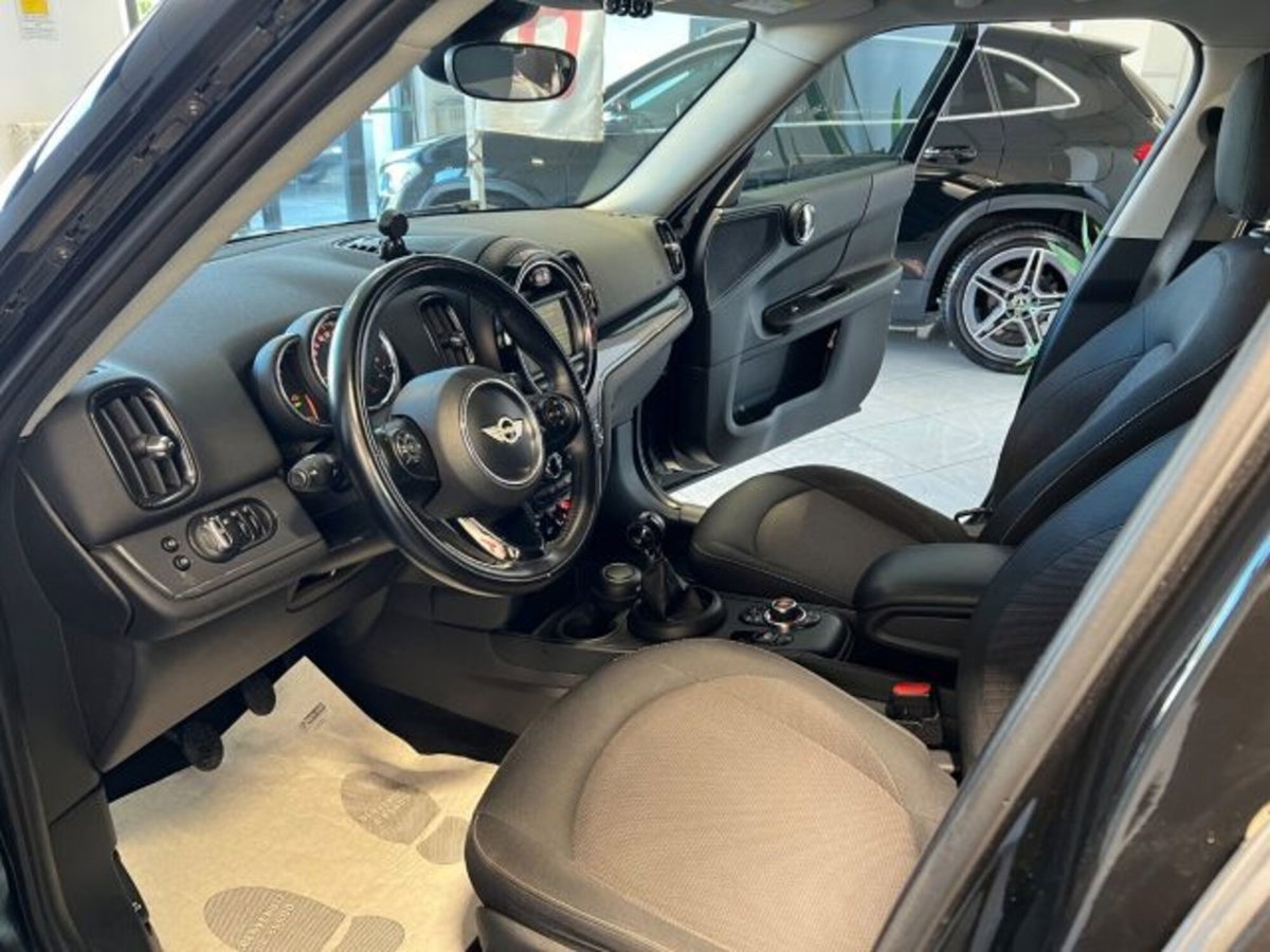 MINI Mini Countryman 2.0 Cooper D Business Countryman (5)