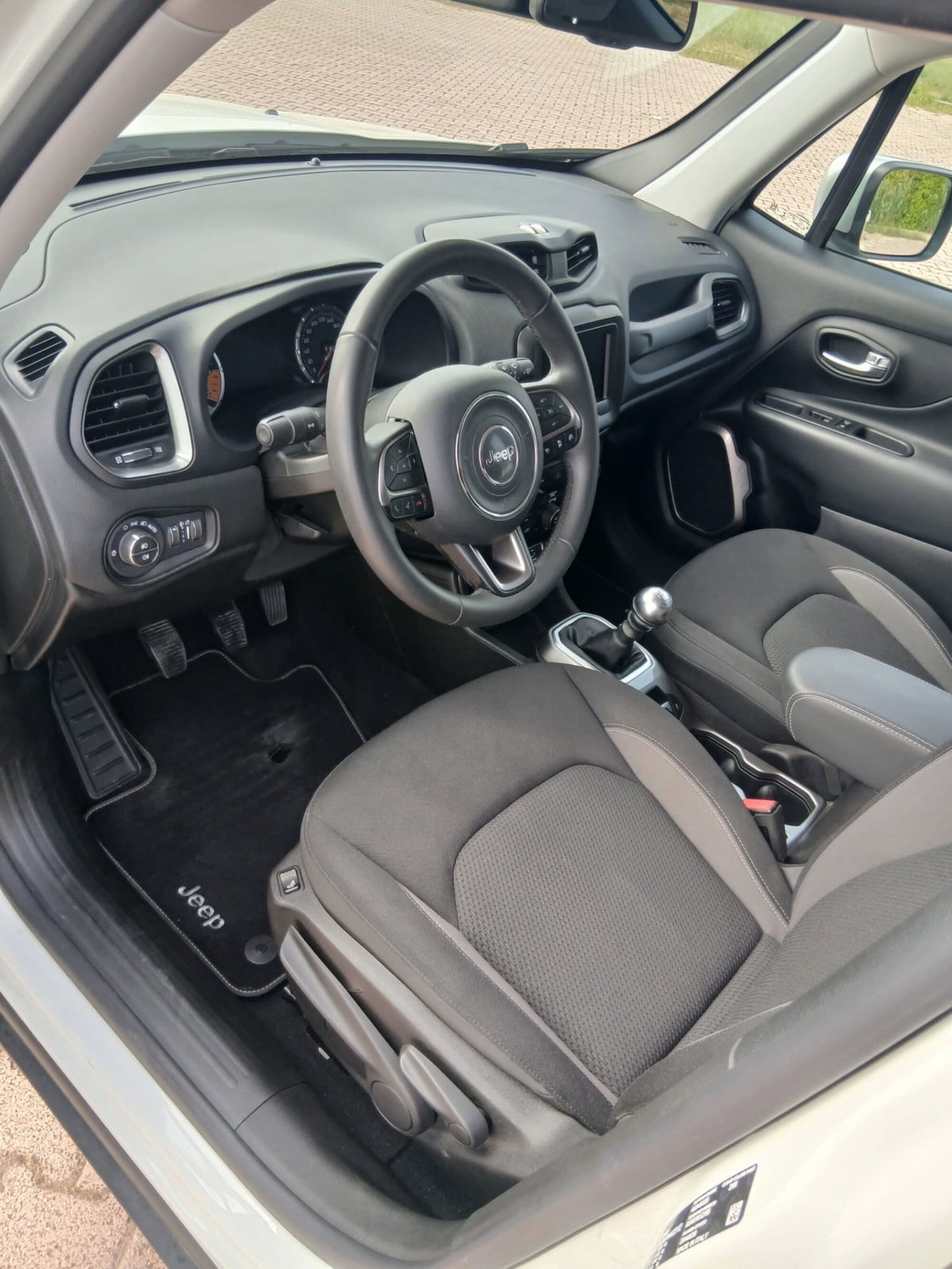 Jeep Renegade 1.6 Mjt 130 CV Limited (5)