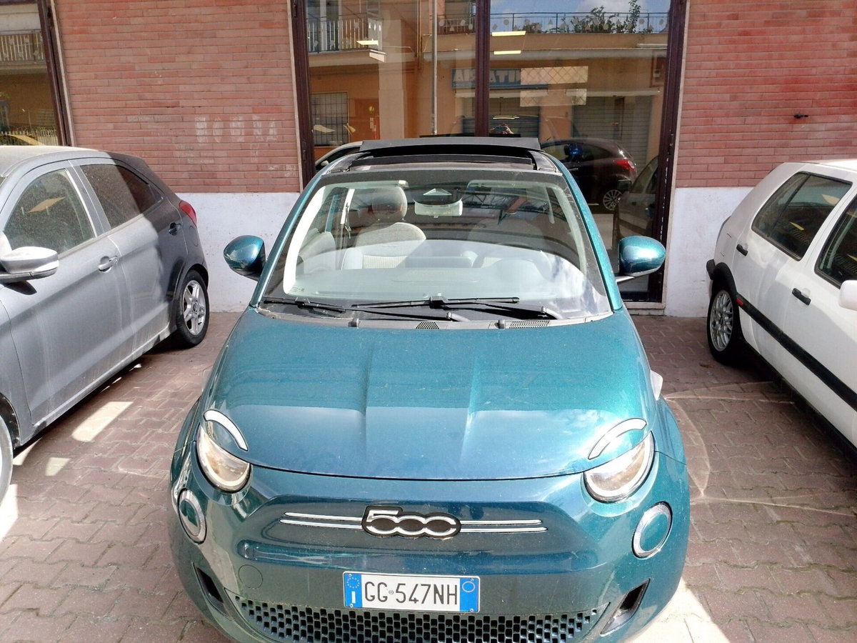 Fiat 500 Cabrio Icon + Cabrio 42 kWh (2)