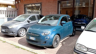 Fiat 500 Cabrio Icon + Cabrio 42 kWh (4)