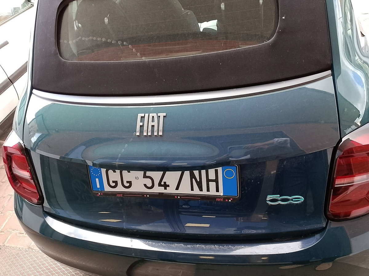 Fiat 500 Cabrio Icon + Cabrio 42 kWh (7)