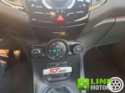Ford Fiesta 1.6 200CV 3 porte ST 200 (17)