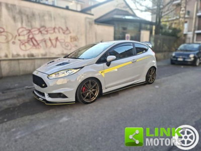 Ford Fiesta 1.6 200CV 3 porte ST 200 (4)