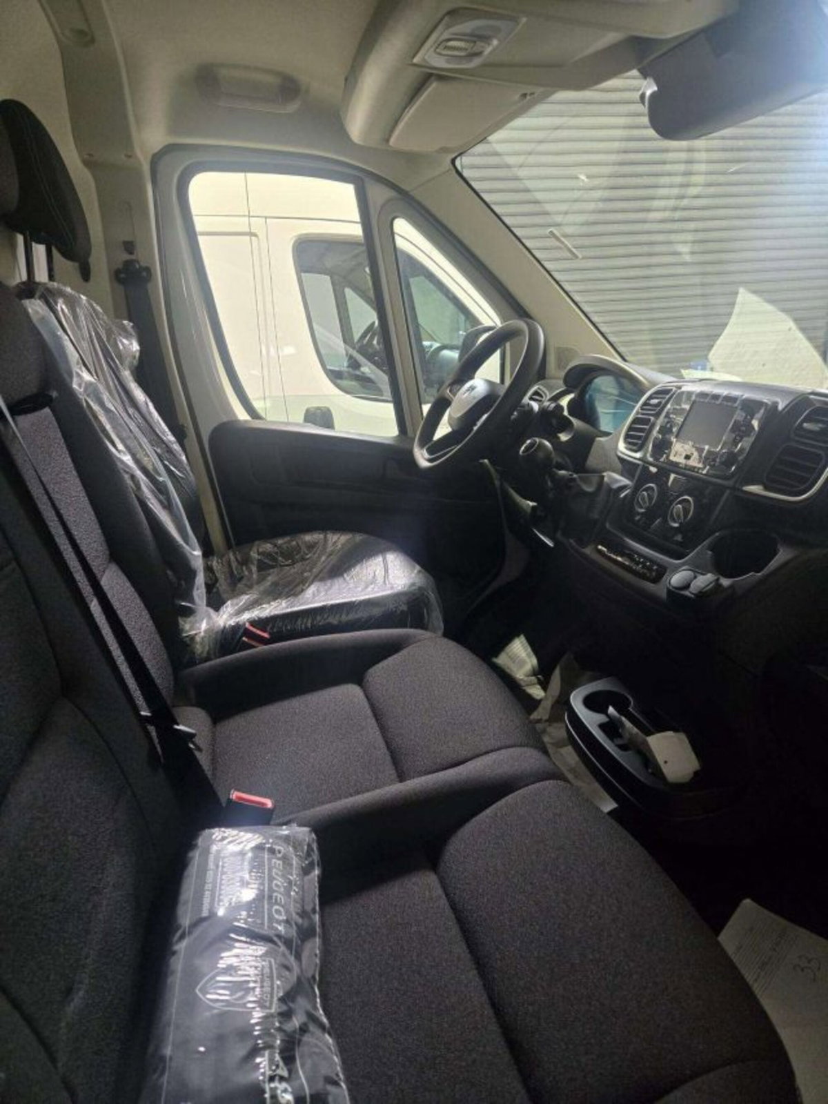 Peugeot Boxer Furgone Heavy 35 L2H2 2.2 diesel 140cv S&S (11)