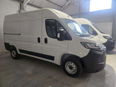 Peugeot Boxer Furgone 435 L2H2 2.2 bluehdi 140cv S&S (3)