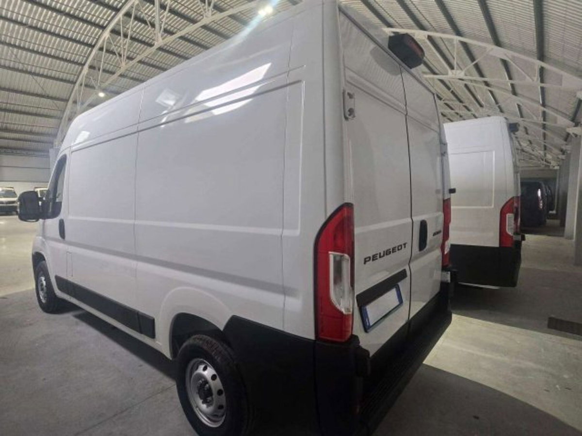 Peugeot Boxer Furgone Heavy 35 L2H2 2.2 diesel 140cv S&S (5)