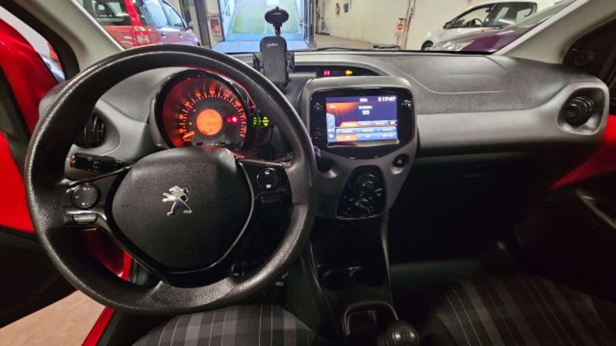 Peugeot 108 72 5 porte Active (10)