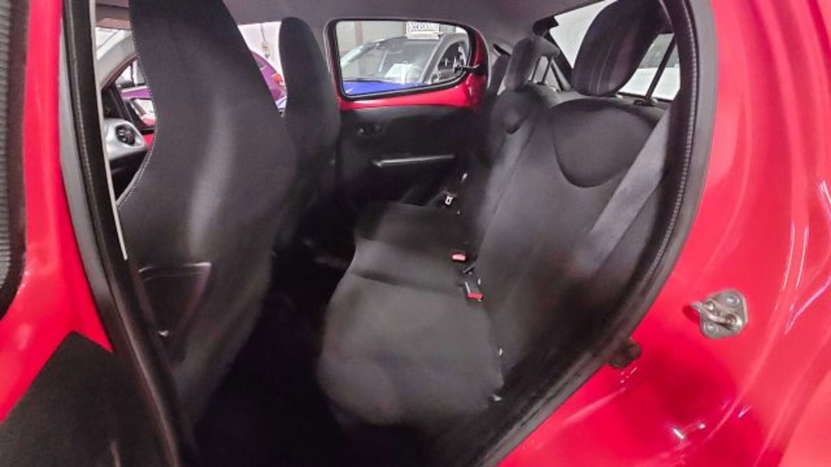Peugeot 108 72 5 porte Active (16)