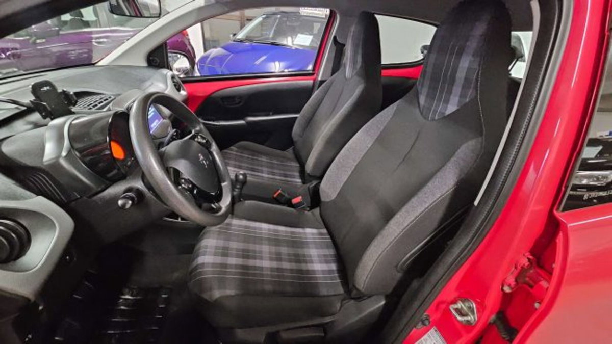 Peugeot 108 72 5 porte Active (9)