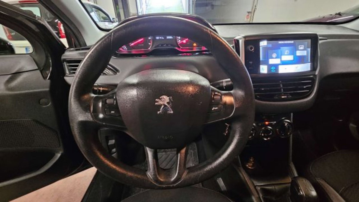 Peugeot 208 82 5 porte Allure (14)