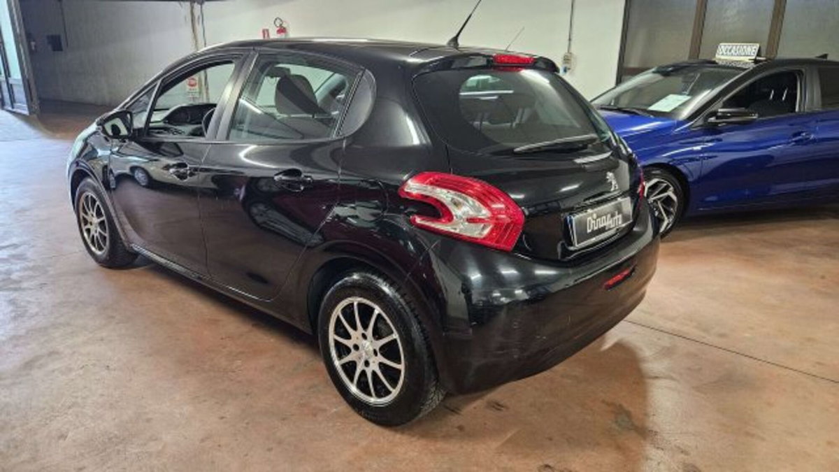 Peugeot 208 82 5 porte Allure (7)