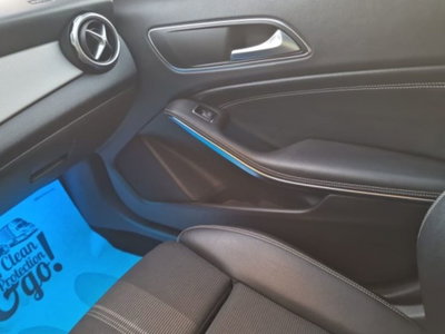 Mercedes-Benz GLA SUV 200 d Automatic 4Matic Sport (15)