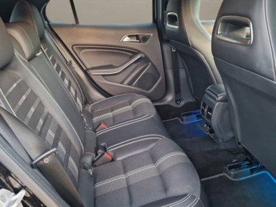 Mercedes-Benz GLA SUV 200 d Automatic 4Matic Sport (17)