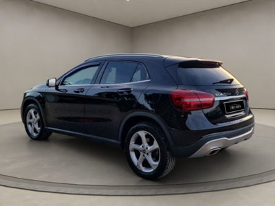 Mercedes-Benz GLA SUV 200 d Automatic 4Matic Sport (3)