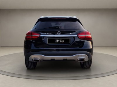 Mercedes-Benz GLA SUV 200 d Automatic 4Matic Sport (4)