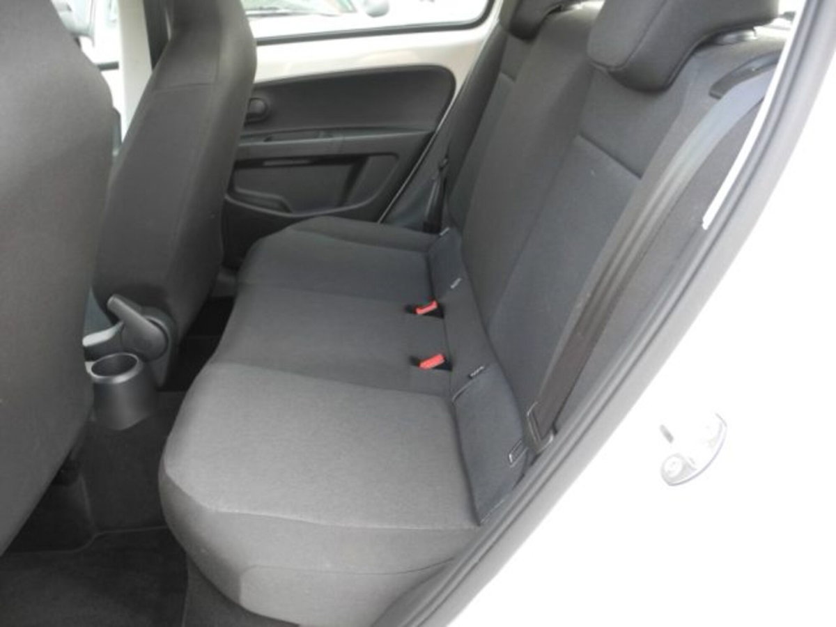 Skoda Citigo MPI 5 porte Active G-Tec (12)