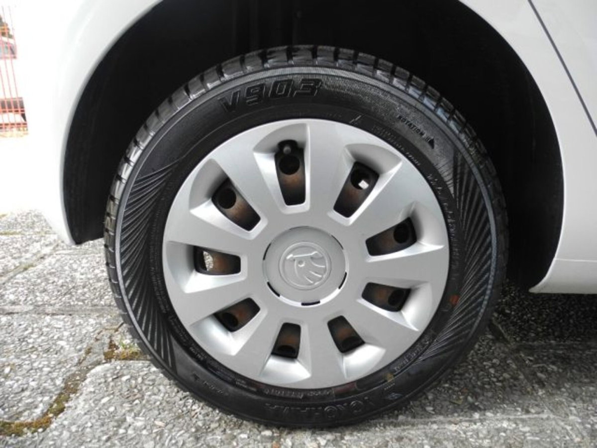 Skoda Citigo MPI 5 porte Active G-Tec (15)
