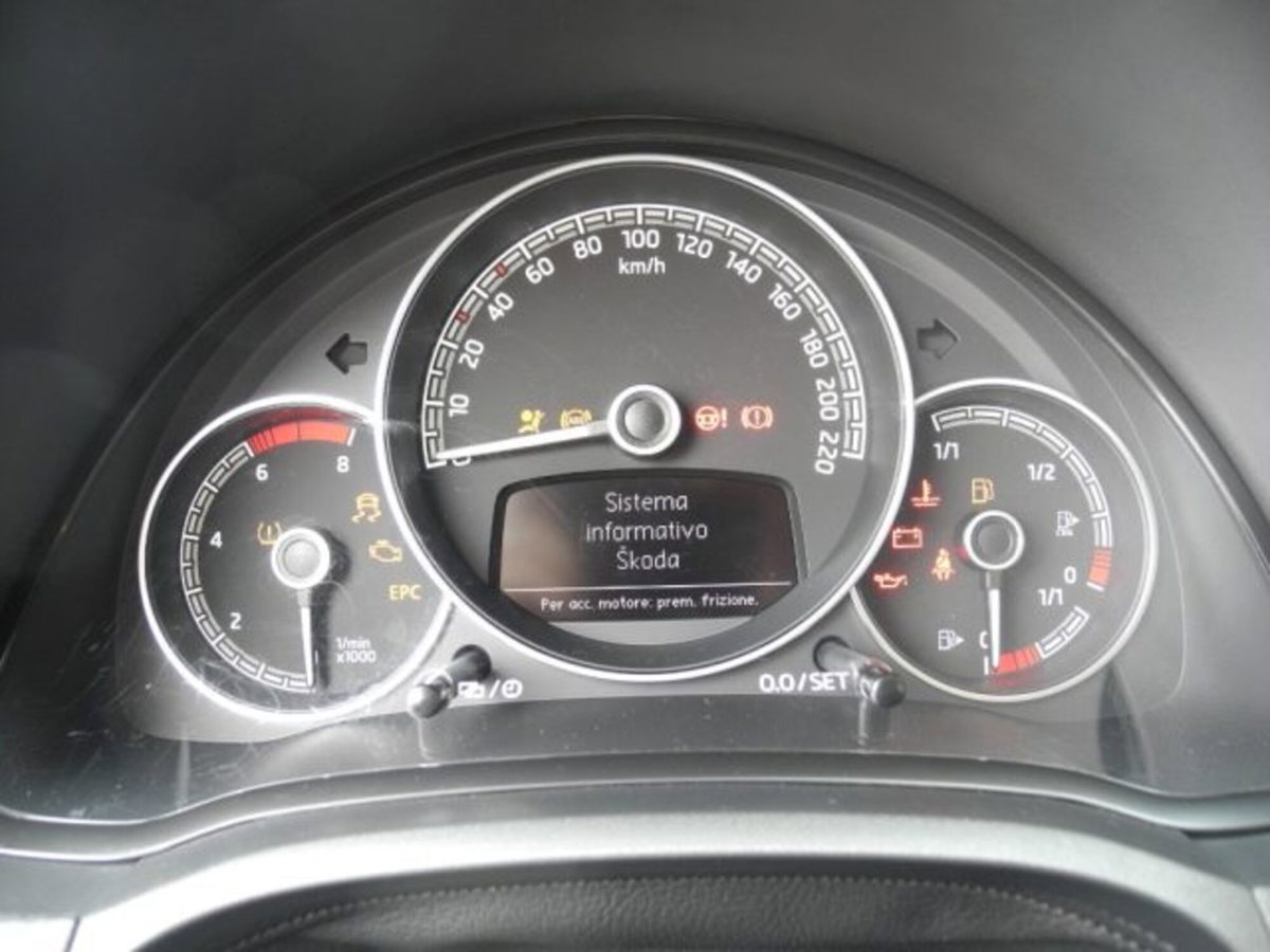 Skoda Citigo MPI 5 porte Active G-Tec (16)