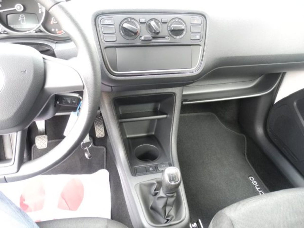 Skoda Citigo MPI 5 porte Active G-Tec (8)