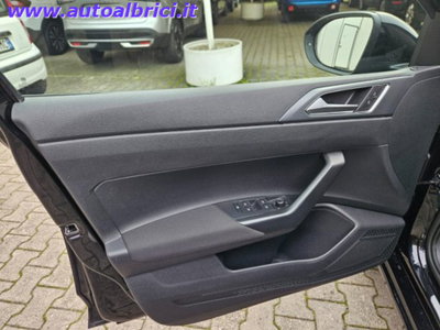 Volkswagen Taigo 1.0 tsi R-Line 115cv (16)