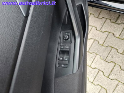 Volkswagen Taigo 1.0 tsi R-Line 115cv (17)