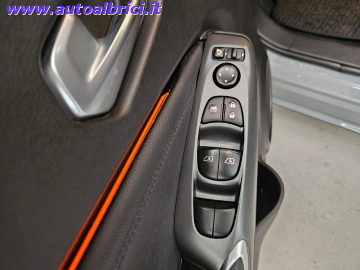 Nissan Juke 1.0 dig-t N-Connecta 114cv (14)