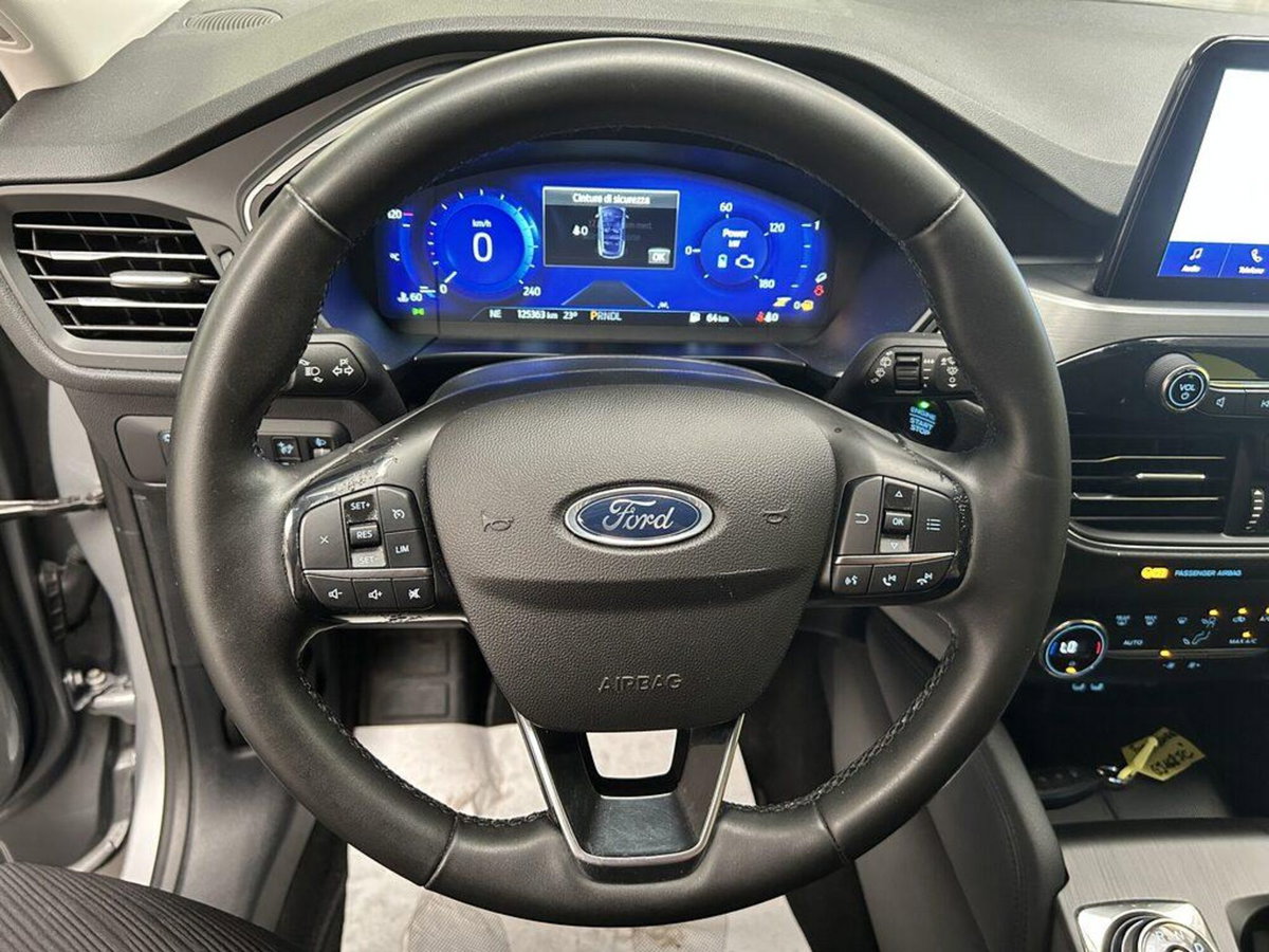 Ford Kuga 2.5 Full Hybrid 190 CV CVT 2WD ST-Line Design (11)
