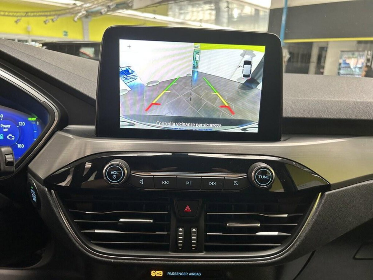 Ford Kuga 2.5 Full Hybrid 190 CV CVT 2WD ST-Line Design (15)
