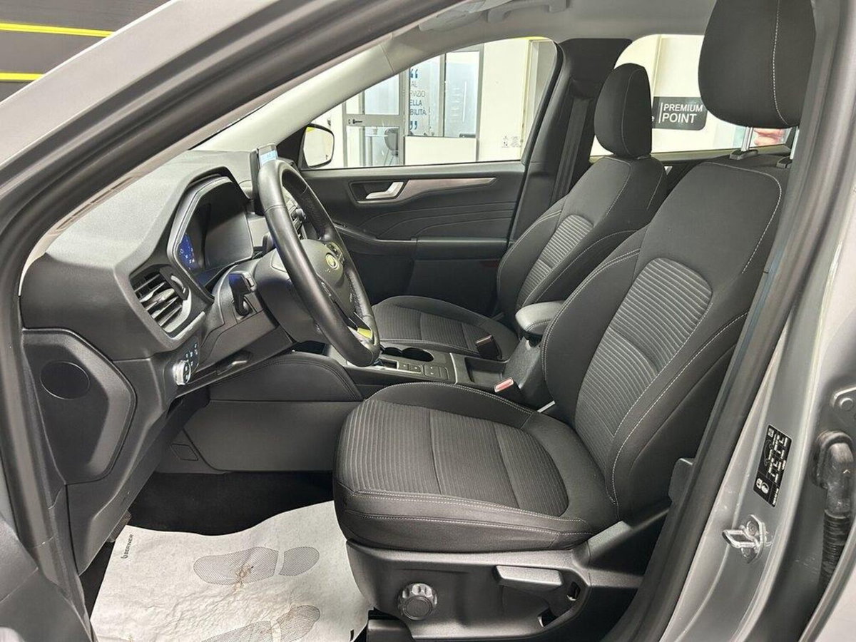 Ford Kuga 2.5 Full Hybrid 190 CV CVT 2WD ST-Line Design (7)