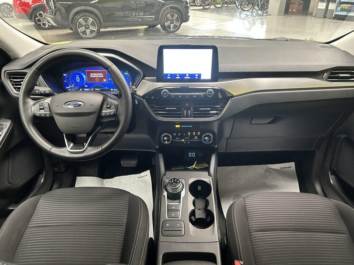 Ford Kuga 2.5 Full Hybrid 190 CV CVT 2WD ST-Line Design (8)