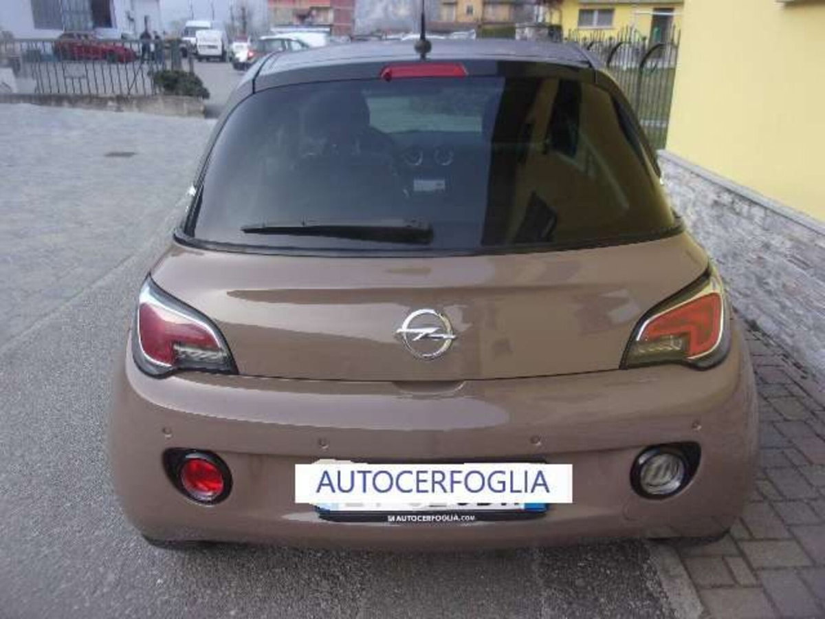 Opel Adam 1.2 70 CV Glam (4)