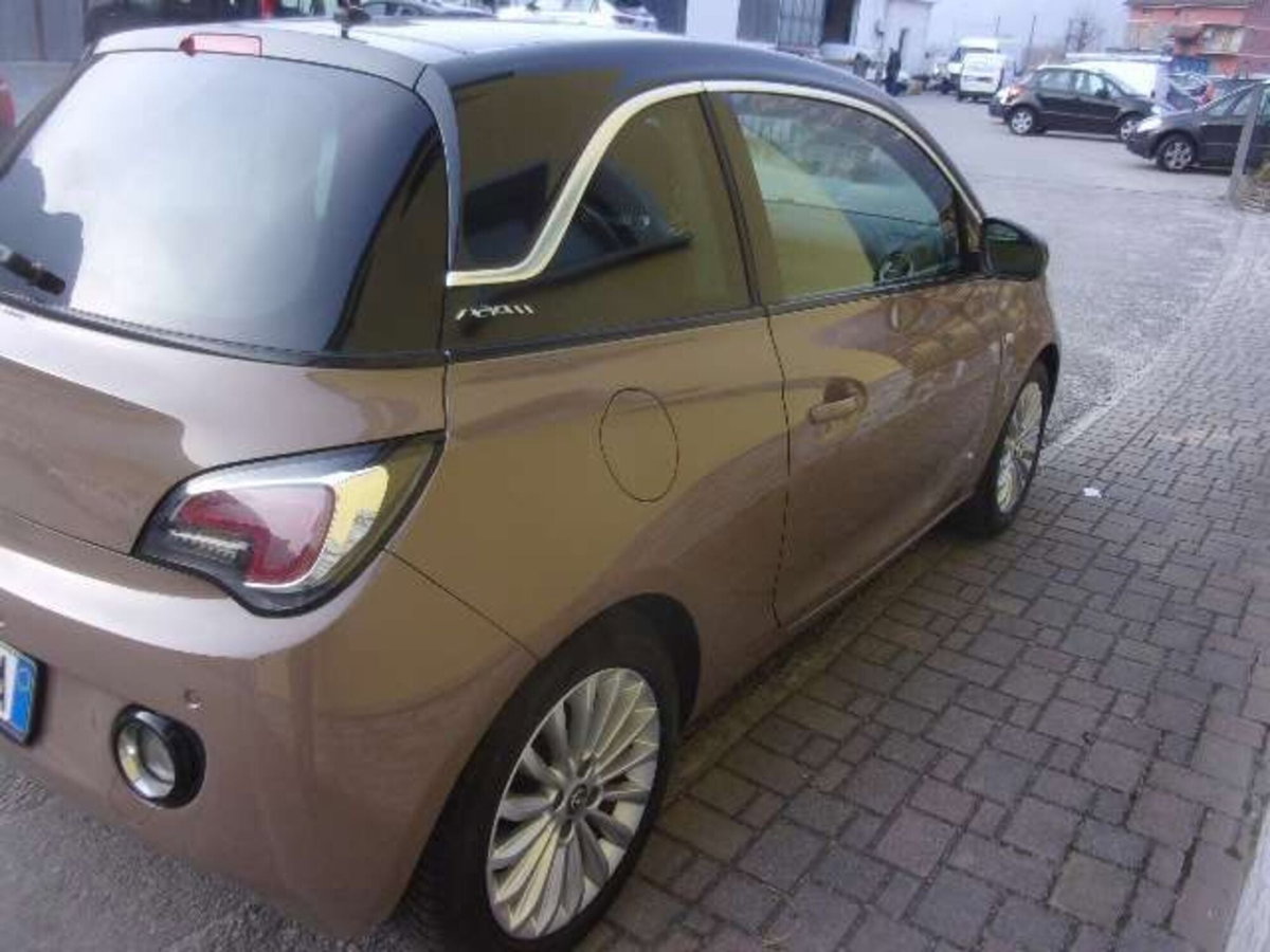 Opel Adam 1.2 70 CV Glam (5)