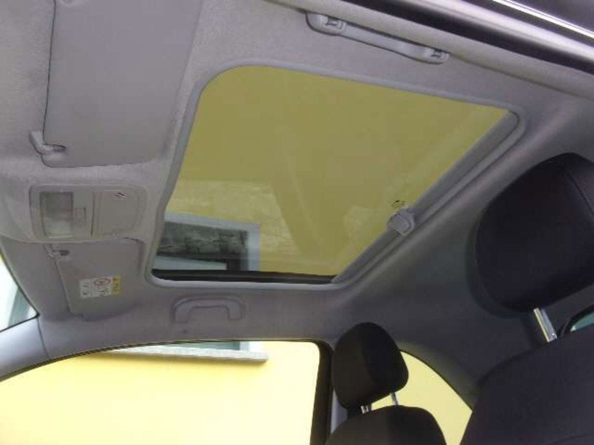 Opel Adam 1.2 70 CV Glam (7)