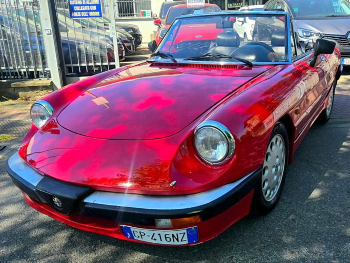 Alfa Romeo Spider 2.0 Veloce