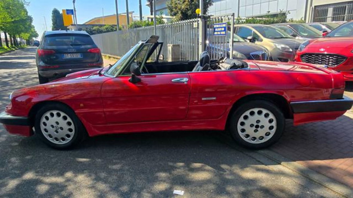 Alfa Romeo Spider 2.0 Veloce (3)