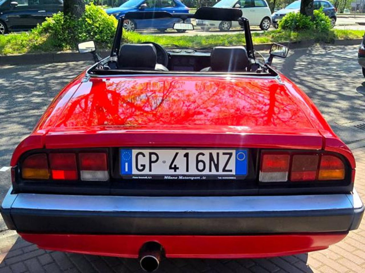 Alfa Romeo Spider 2.0 Veloce (6)